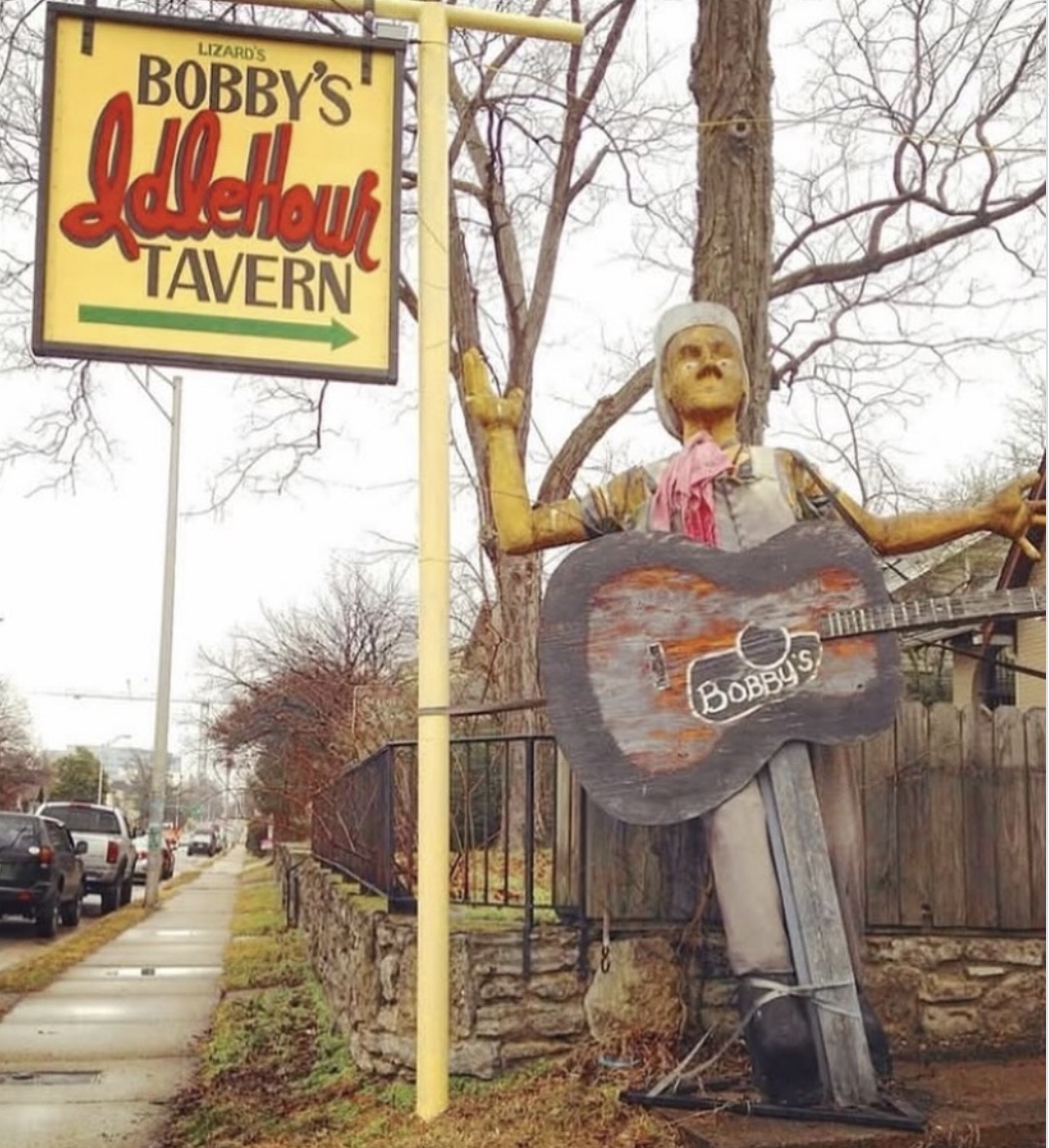 Bobby's Idle Hour Tavern sign and guitar statue on Music Row
